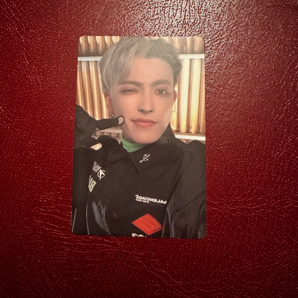 Ateez Photocard